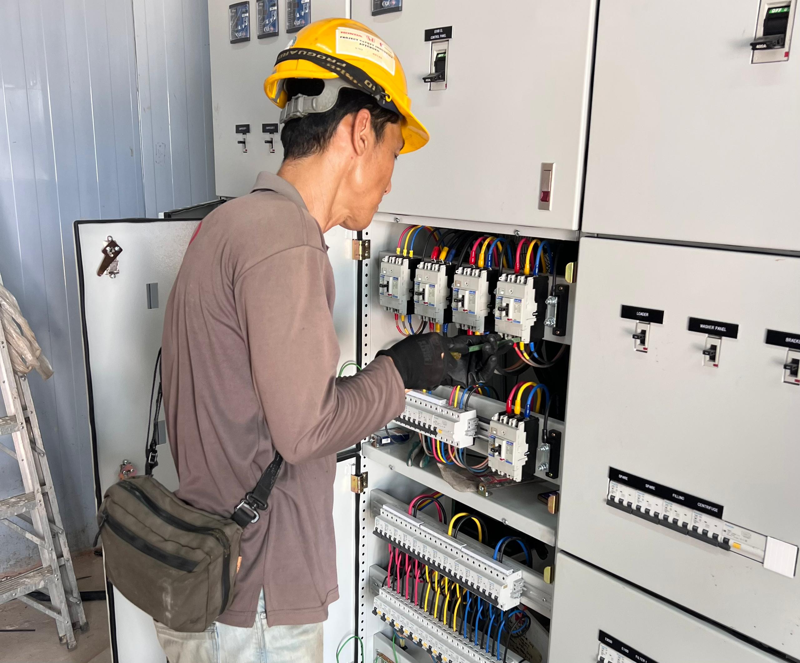 Evercom Engineering team at work on an electrical installation project
